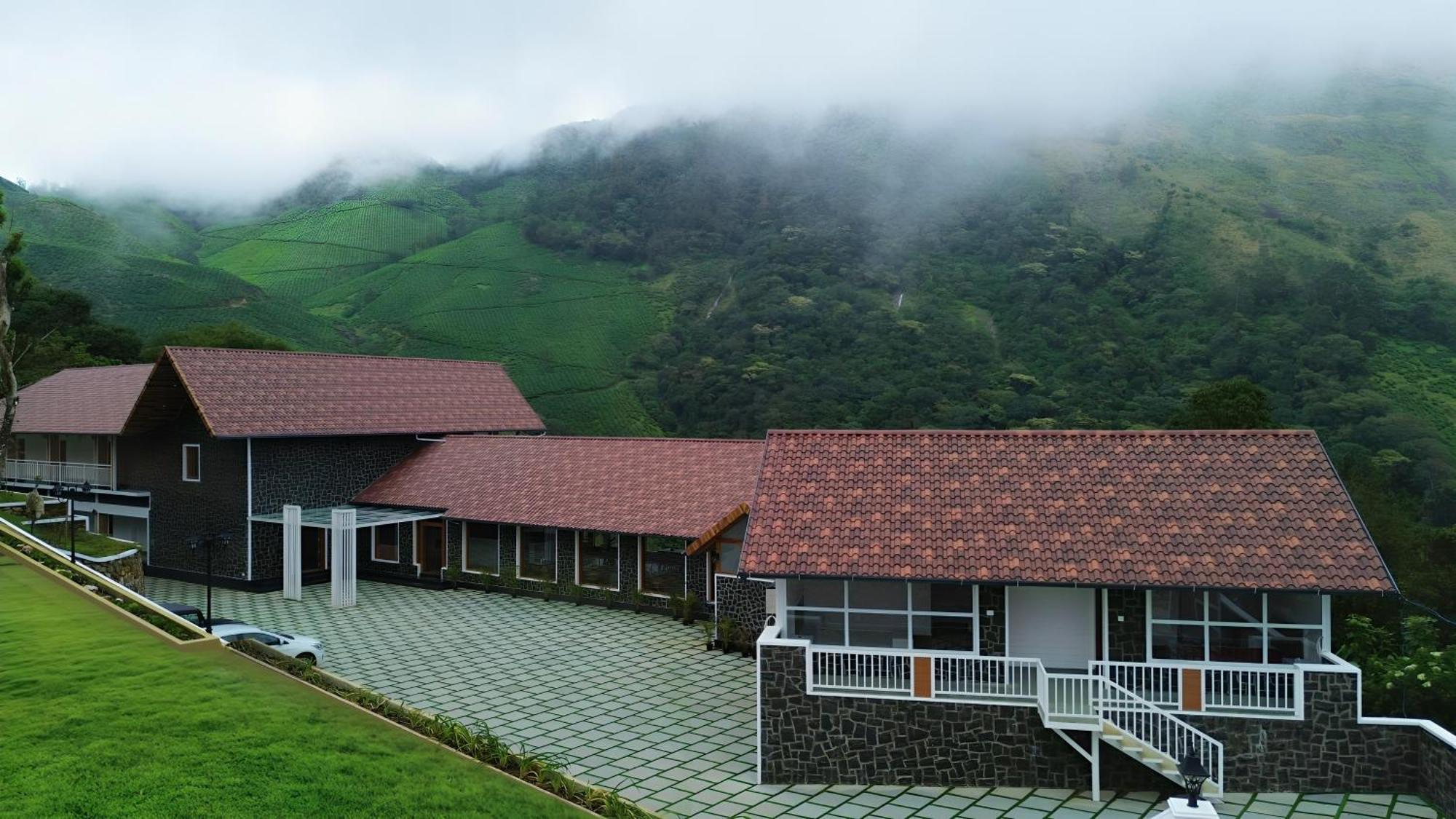 Отель The Teatree Munnar Suryanelli Экстерьер фото