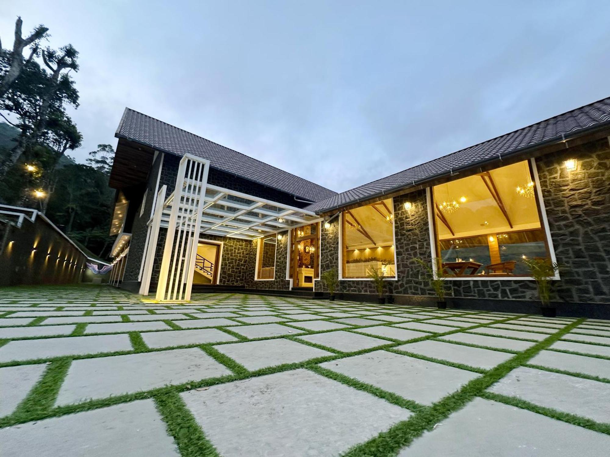 Отель The Teatree Munnar Suryanelli Экстерьер фото