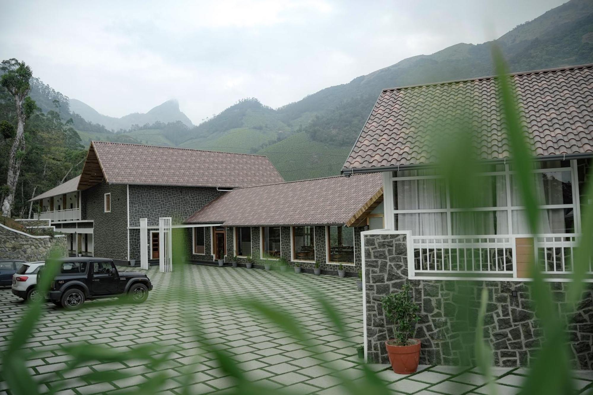 Отель The Teatree Munnar Suryanelli Экстерьер фото