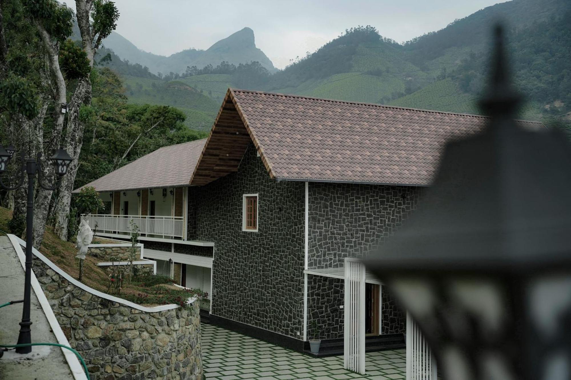Отель The Teatree Munnar Suryanelli Экстерьер фото